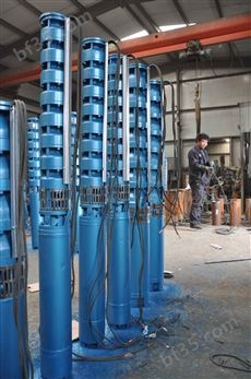 QJ深井泵铸铁系列大流量潜水泵农用多级泵