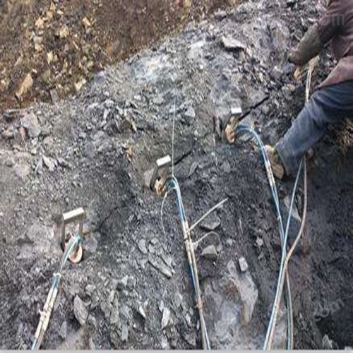 液压柱塞式涨石器成都土石方破石棒应用和领域